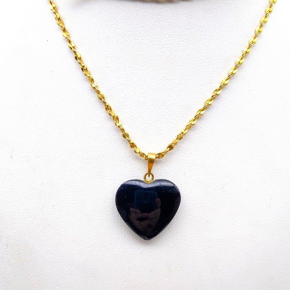 Onyx Heart Pendant Necklace, Black Natural Stone on Gold Tone Margarita Chain - Picture 1 of 4